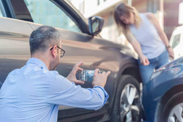 Professional Commercial Auto Insurance technician working in Indianola, WA